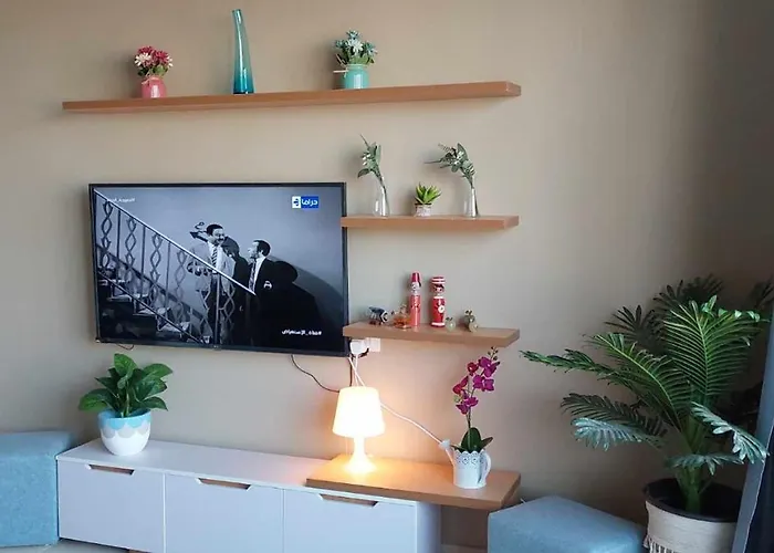 Apartment 1 Bedroom Stylish Flat In Phase 2 Mh *